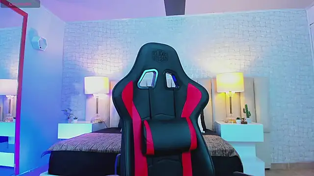 Snapshot of sara_parker069 chatting on January 29, 1:27 am sara parker069 online show from January 29, 1:27 am