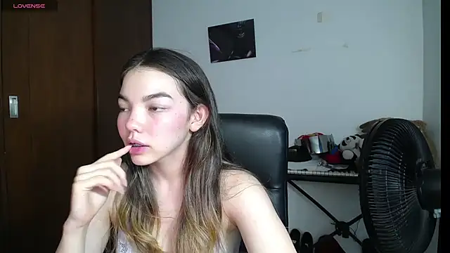 venelope1 online show from February 3, 4:46 am