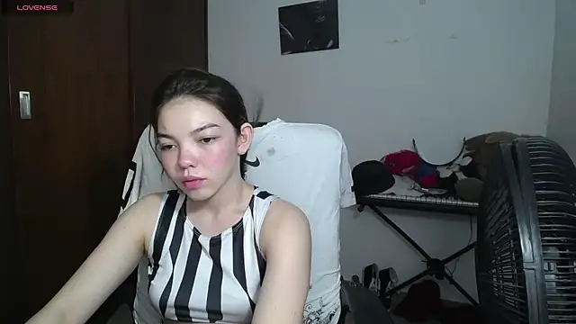 venelope1 online show from February 22, 5:23 am