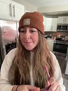 sophielove888 online show from November 10, 9:47 pm