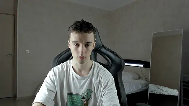 Snapshot of MasonWarholl chatting on March 2, 3:05 pm MasonWarholl online show from March 2, 3:05 pm