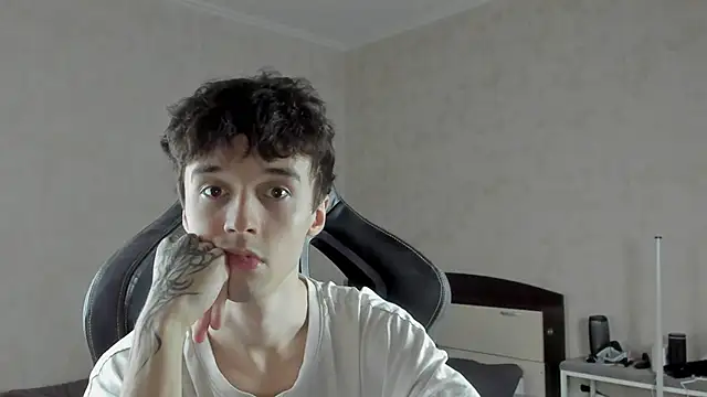 MasonWarholl online show from March 5, 2:18 am