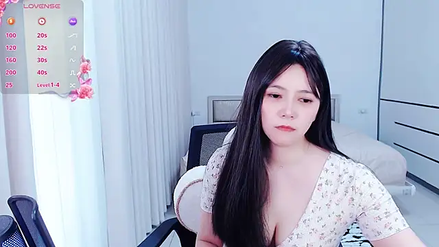Snapshot of miyababytw chatting on May 12, 6:21 am miyababytw online show from May 12, 6:21 am