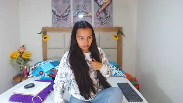 valentina hearts online show from March 6, 11:53 pm
