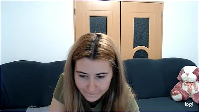 Snapshot of VioletaFlower7 chatting on January 21, 6:12 pm VioletaFlower7 online show from January 21, 6:12 pm