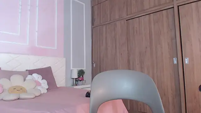 OraLarson online show from September 14, 11:31 am