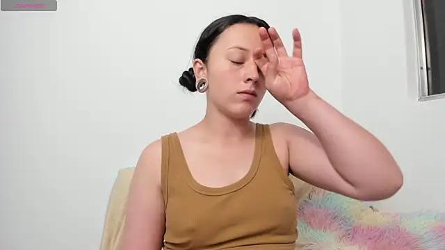 liaqueen610 online show from May 21, 11:56 pm