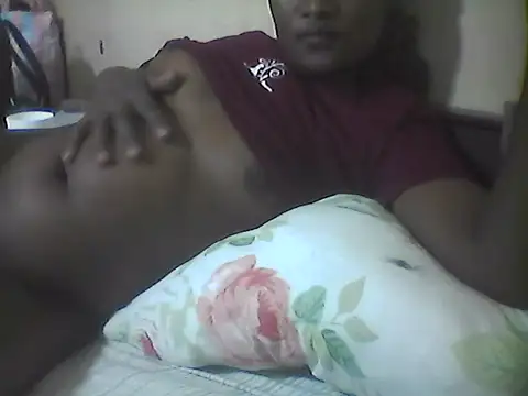 Snapshot of StacyGee24 chatting on February 24, 5:42 pm StacyGee24 online show from February 24, 5:42 pm