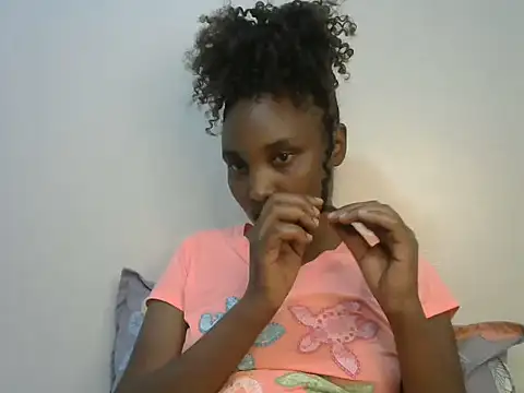 Snapshot of StacyGee24 chatting on October 20, 5:46 pm StacyGee24 online show from October 20, 5:46 pm