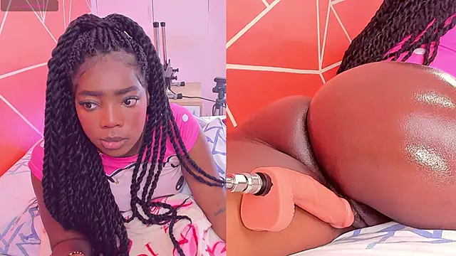 zoeethompson cm online show from March 12, 11:20 am