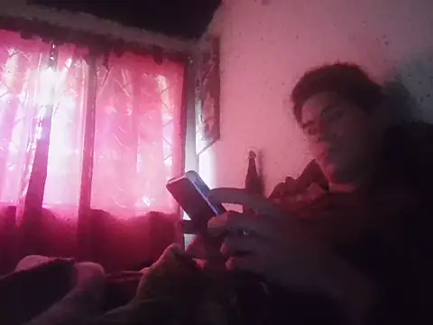 lmlfff online show from March 14, 8:25 pm