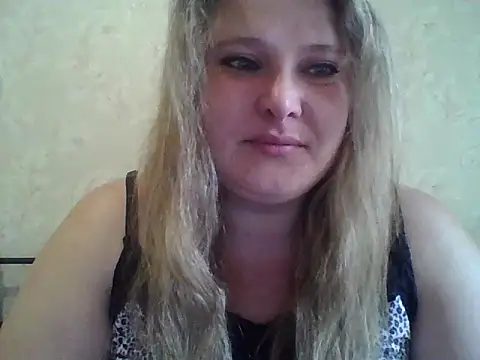 Snapshot of ParisMimi chatting on April 30, 9:04 am ParisMimi online show from April 30, 9:04 am