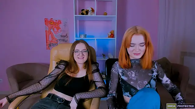 liana kisses online show from December 27, 9:00 pm