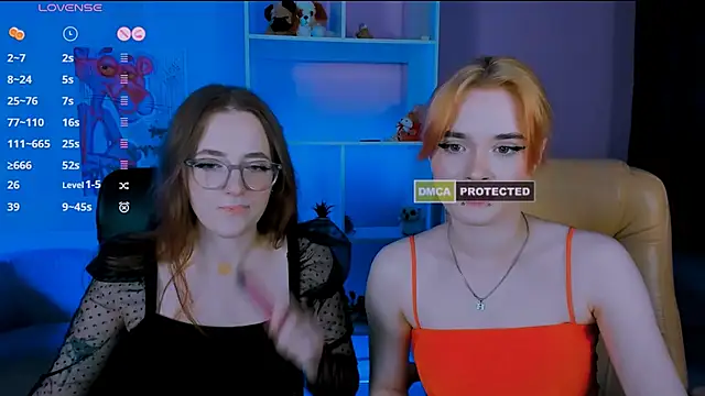 liana kisses online show from January 7, 7:28 pm