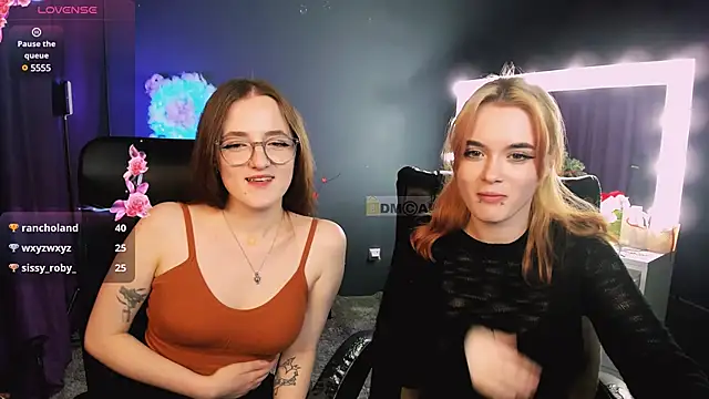 liana kisses online show from January 23, 11:15 pm