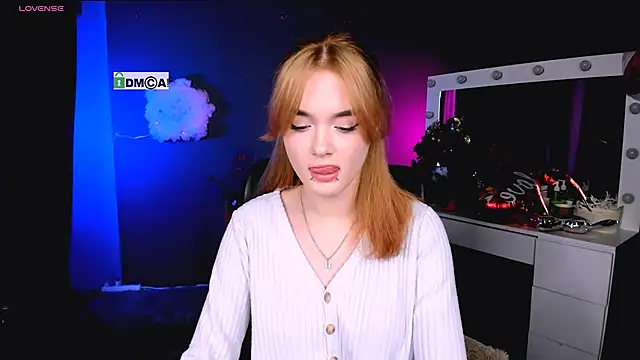 liana kisses online show from February 17, 11:13 am