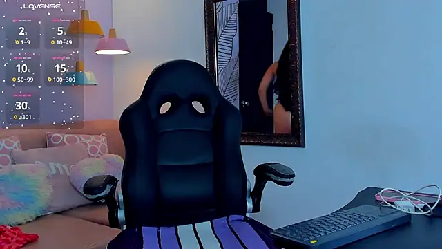 BarbaraKnox  online show from February 5, 12:20 am