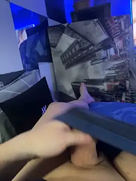 MatthewEmme online show from February 11, 11:43 pm