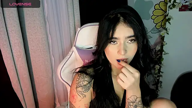 pamela  mar online show from December 19, 12:34 am