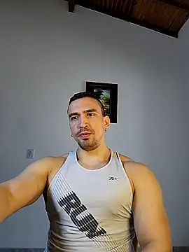 Snapshot of jhay-crux chatting on February 21, 3:54 pm jhay-crux online show from February 21, 3:54 pm