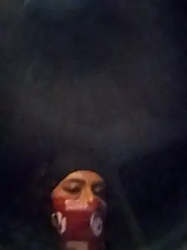 Snapshot of StaciGoodman chatting on December 25, 1:31 am StaciGoodman online show from December 25, 1:31 am