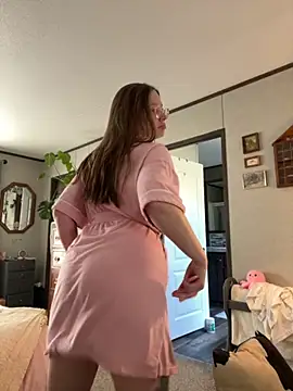 Sweetdee222x online show from October 6, 10:18 pm