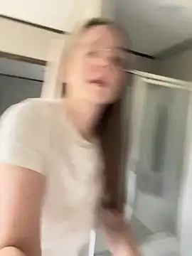 Sweetdee222x online show from November 29, 3:48 pm