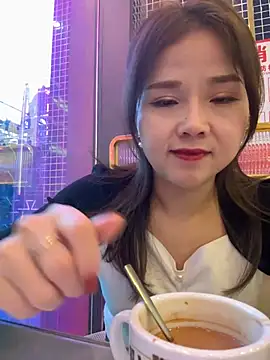 Efangfang online show from January 9, 9:37 am