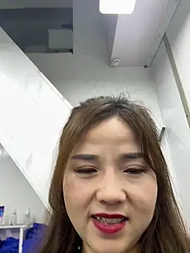 Efangfang online show from March 5, 7:05 am