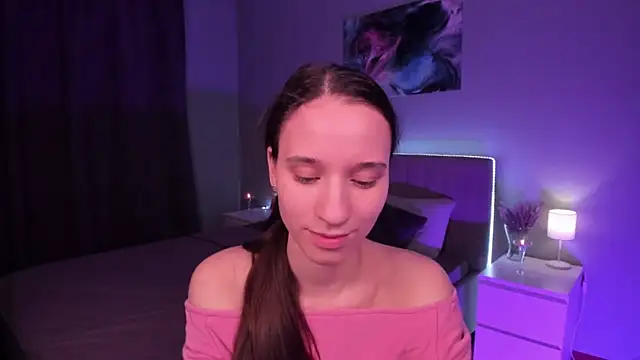 StaceySunny online show from December 4, 5:44 pm