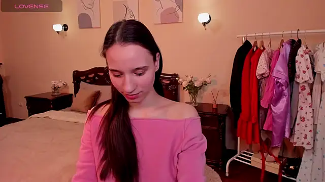 StaceySunny online show from February 17, 11:34 am