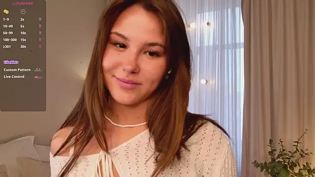 Snapshot of EmiliaDreams chatting on May 7, 3:39 pm EmiliaDreams online show from May 7, 3:39 pm