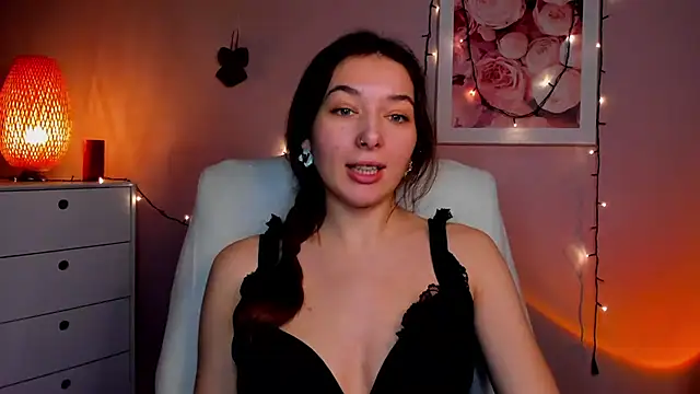 Meagn Extasy online show from February 26, 6:00 pm