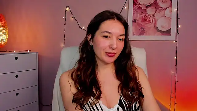 Meagn Extasy online show from March 22, 11:00 am