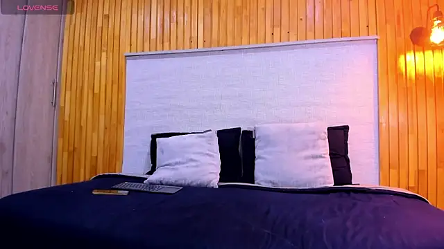 amelialeen7 online show from February 8, 2:27 pm