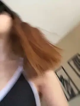 Valentcouple online show from January 10, 7:00 pm