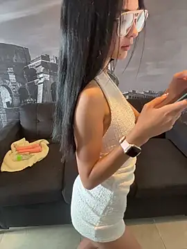 Valentcouple online show from March 6, 7:43 pm