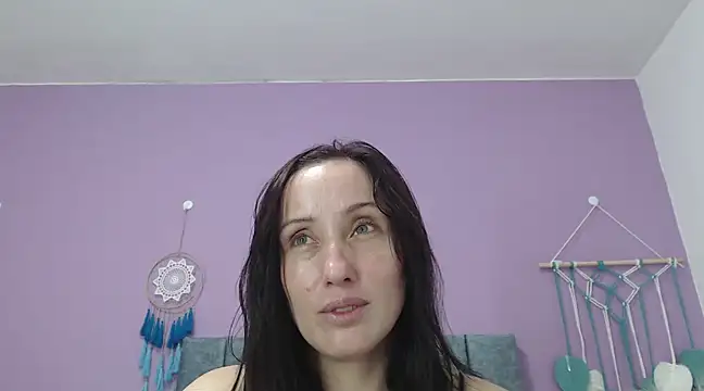 Snapshot of IberianMoonMK chatting on March 17, 5:49 pm IberianMoonMK online show from March 17, 5:49 pm