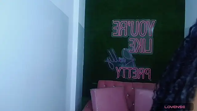 Snapshot of brenda_a_ chatting on September 13, 1:00 pm brenda a online show from September 13, 1:00 pm