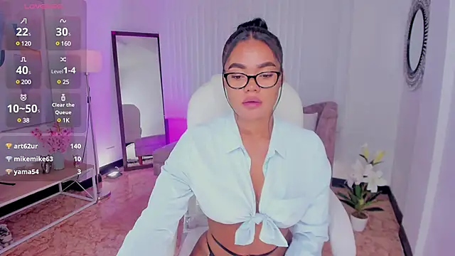 madisson davon online show from March 6, 5:00 pm