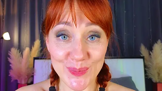 AlexaLenee online show from March 17, 11:31 am