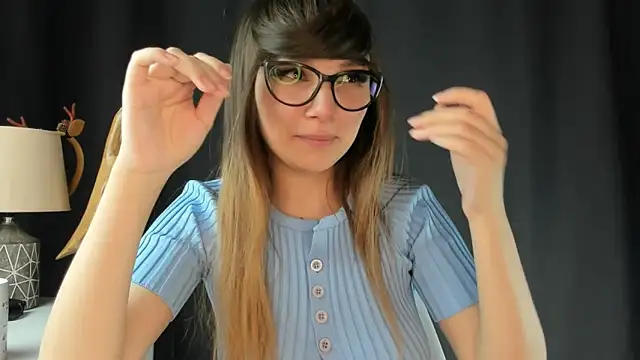 Kelly  bon online show from March 13, 4:34 pm