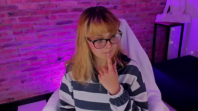 Sweet Namii online show from February 28, 2:42 am