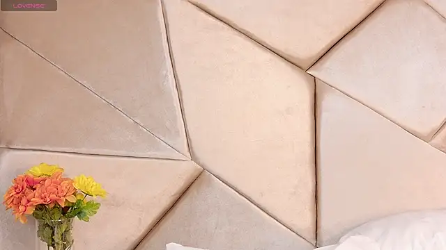 Camille Torres online show from October 3, 2:14 pm