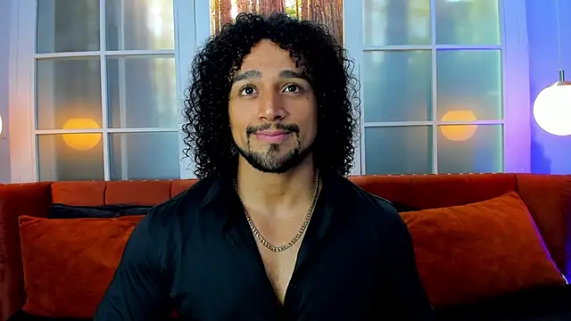 MikeEstevess online show from February 8, 1:44 pm