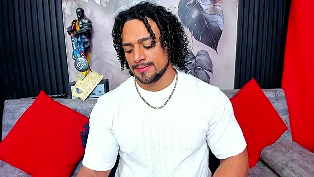 MikeEstevess online show from February 5, 9:47 am