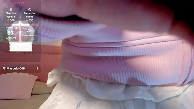 Kittytimberlake online show from April 1, 1:41 pm