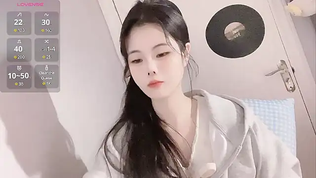 Qedgjwyz1 online show from February 9, 12:39 am