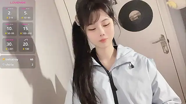 Qedgjwyz1 online show from February 25, 3:42 am