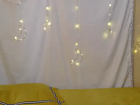 StarBarbiee online show from December 18, 1:06 pm